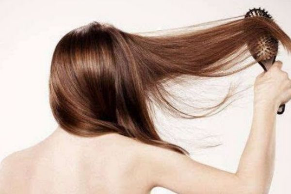 頭皮屑多什么什么原因 怎么去除 頭皮屑多什么什么原因 怎么去除