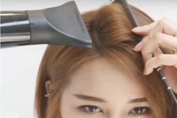 怎么扎起前面短劉海 劉海怎么往上扎 怎么扎起前面短劉海 劉海怎么往上扎