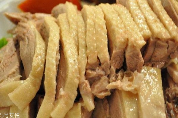 鵝肉有什么功效呢 常吃鵝肉有什么作用呢 鵝肉有什么功效呢 常吃鵝肉有什么作用呢