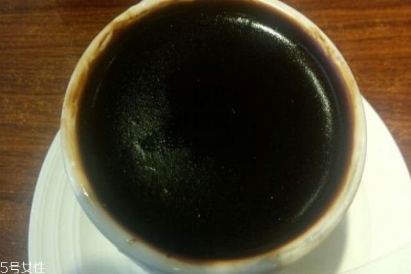 枇杷膏的功效有什么 枇杷膏要怎么吃 枇杷膏的功效有什么 枇杷膏要怎么吃