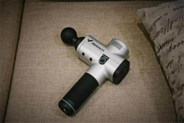 筋膜槍一次用多久 筋膜槍每次按摩多久 筋膜槍一次用多久 筋膜槍每次按摩多久