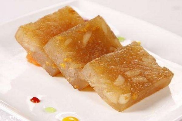 為什么馬蹄糕要叫馬蹄糕呢 馬蹄糕應(yīng)該怎么做呢 為什么馬蹄糕要叫馬蹄糕呢 馬蹄糕應(yīng)該怎么做呢