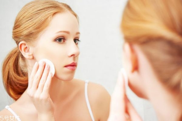 氣墊bb洗面奶能洗掉嗎 氣墊bb用洗面奶卸不干凈 氣墊bb洗面奶能洗掉嗎 氣墊bb用洗面奶卸不干凈