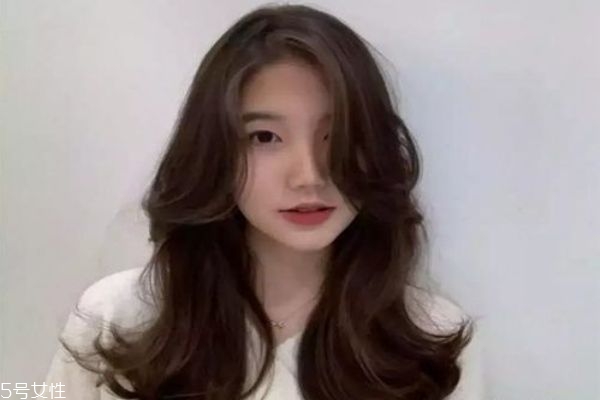 氣墊燙發(fā)根長出來了怎么辦 氣墊燙怎么打理 氣墊燙發(fā)根長出來了怎么辦 氣墊燙怎么打理