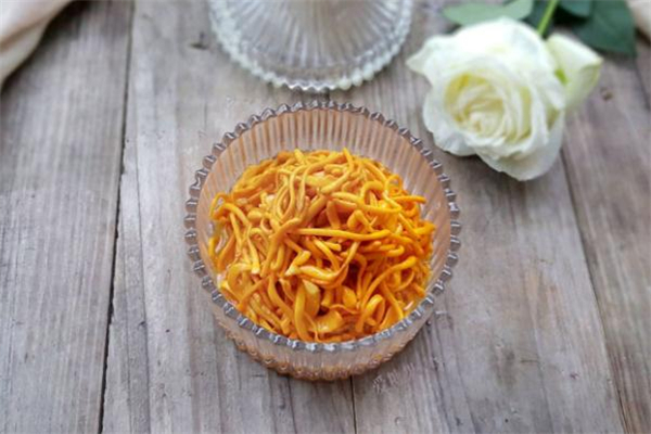 新鮮蟲(chóng)草花怎么吃最好 新鮮蟲(chóng)草花怎么煲湯 新鮮蟲(chóng)草花怎么吃最好 新鮮蟲(chóng)草花怎么煲湯