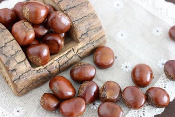 板栗酒有什么作用呢 板栗酒怎么做呢 板栗酒有什么作用呢 板栗酒怎么做呢