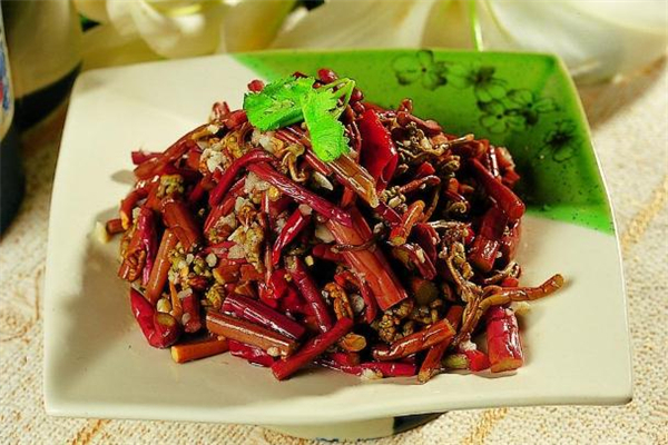 蕨菜如何去除致癌物 怎么避免吃蕨菜致癌 蕨菜如何去除致癌物 怎么避免吃蕨菜致癌