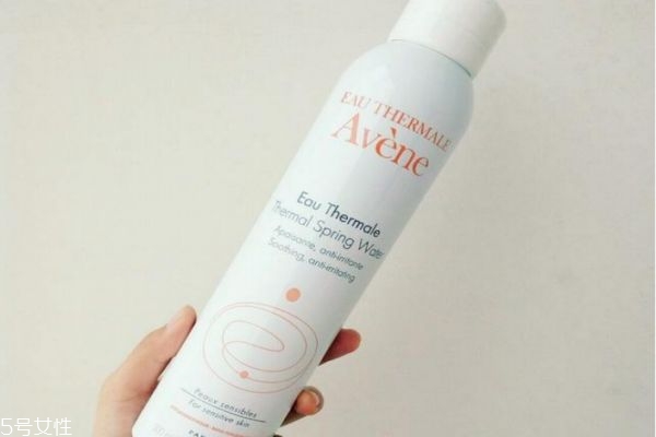 好用的補(bǔ)水噴霧有哪些 補(bǔ)水噴霧的類型區(qū)別 好用的補(bǔ)水噴霧有哪些 補(bǔ)水噴霧的類型區(qū)別