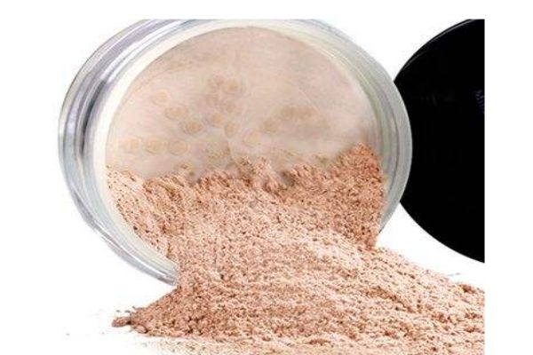 定妝粉有什么功效呢 定妝粉的成分一般有什么呢 定妝粉有什么功效呢 定妝粉的成分一般有什么呢