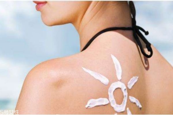 防曬霜倍數(shù)越高越好嗎 如何高效防曬 防曬霜倍數(shù)越高越好嗎 如何高效防曬