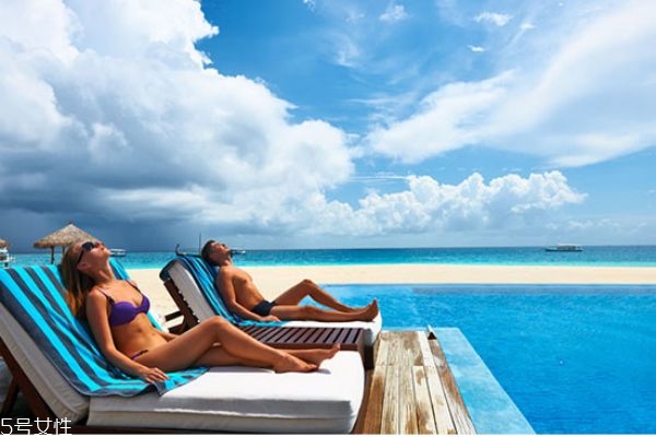 長時間暴曬的危害 曬傷后護(hù)理建議 長時間暴曬的危害 曬傷后護(hù)理建議