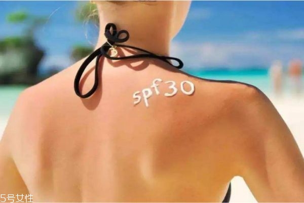 防曬霜倍數(shù)越高越好嗎 如何高效防曬 防曬霜倍數(shù)越高越好嗎 如何高效防曬