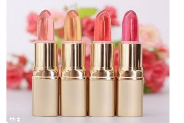 什么是果凍口紅呢 果凍口紅有什么特點(diǎn)呢 什么是果凍口紅呢 果凍口紅有什么特點(diǎn)呢