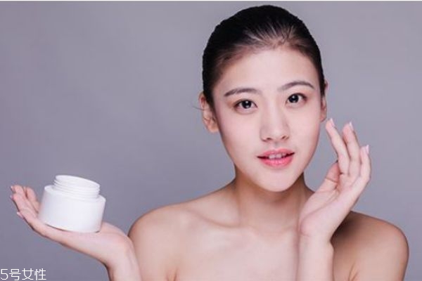 孕婦護(hù)膚品能用嗎 孕婦夏季護(hù)膚 孕婦護(hù)膚品能用嗎 孕婦夏季護(hù)膚