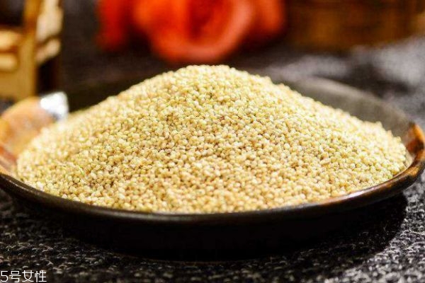高粱米一般多少錢(qián)一斤呢 如何挑選高粱米呢 高粱米一般多少錢(qián)一斤呢 如何挑選高粱米呢
