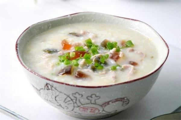 皮蛋瘦肉粥的熱量 吃皮蛋瘦肉粥會(huì)胖嗎 皮蛋瘦肉粥的熱量 吃皮蛋瘦肉粥會(huì)胖嗎