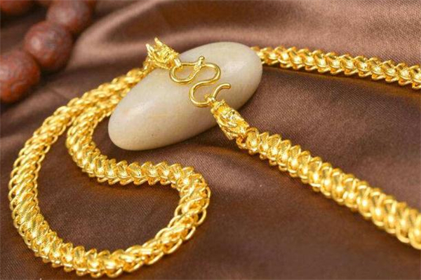 黃金項鏈掉色是假的嗎 黃金項鏈掉色是怎么回事 黃金項鏈掉色是假的嗎 黃金項鏈掉色是怎么回事