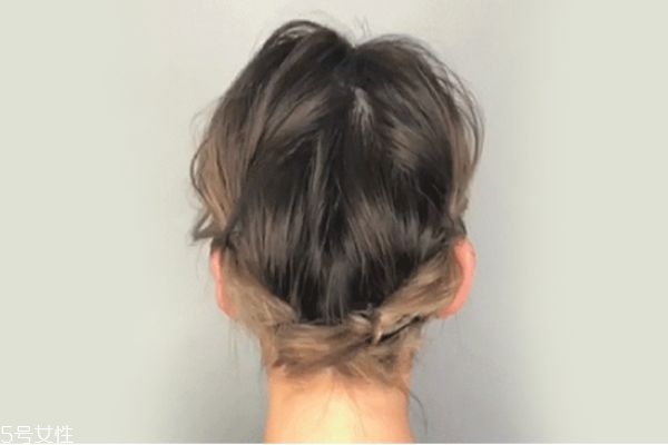 3歲寶寶短發(fā)簡(jiǎn)單編發(fā) 小女孩可愛發(fā)型 3歲寶寶短發(fā)簡(jiǎn)單編發(fā) 小女孩可愛發(fā)型