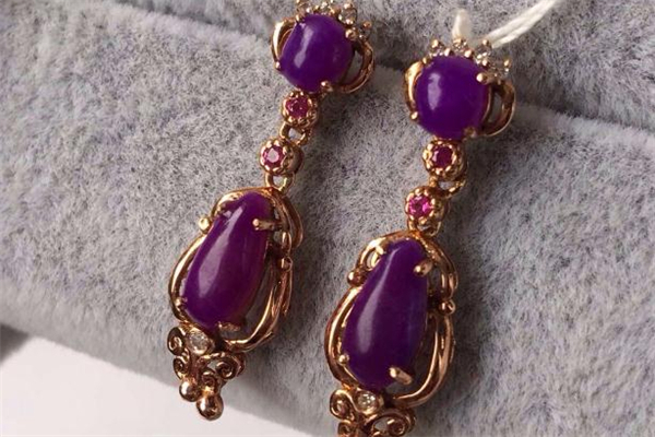 舒俱來和紫龍晶區(qū)別 舒俱來和紫龍晶哪個(gè)好 舒俱來和紫龍晶區(qū)別 舒俱來和紫龍晶哪個(gè)好