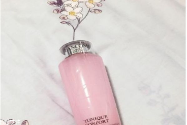 蘭蔻適合什么樣的人群呢 蘭蔻的大粉瓶怎么樣呢 蘭蔻適合什么樣的人群呢 蘭蔻的大粉瓶怎么樣呢