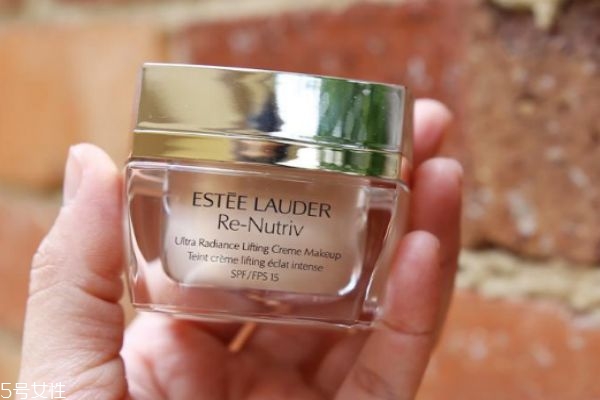 雅詩(shī)蘭黛是一個(gè)怎么的牌子呢 雅詩(shī)蘭黛是哪個(gè)國(guó)家的牌子呢 雅詩(shī)蘭黛是一個(gè)怎么的牌子呢 雅詩(shī)蘭黛是哪個(gè)國(guó)家的牌子呢