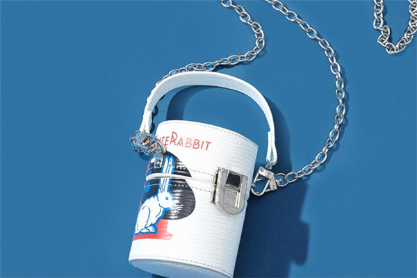 大白兔奶罐斜挎包多少錢 樂(lè)町大白兔奶罐包在哪買 大白兔奶罐斜挎包多少錢 樂(lè)町大白兔奶罐包在哪買