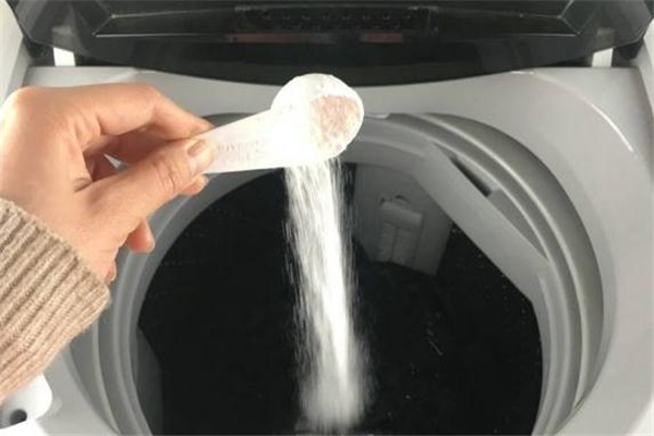 洗潔精能洗衣服嗎 洗潔精洗衣服對(duì)人體有害嗎 洗潔精能洗衣服嗎 洗潔精洗衣服對(duì)人體有害嗎