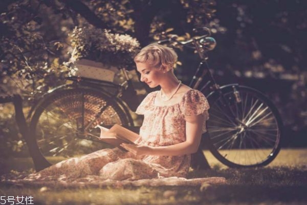 裸妝適合什么場合呢 裸妝怎么畫好看呢 裸妝適合什么場合呢 裸妝怎么畫好看呢