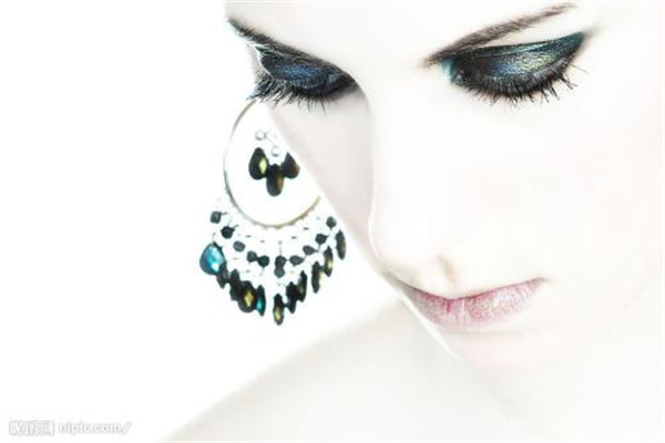 修眉一般多少錢 修眉怎么修 修眉一般多少錢 修眉怎么修