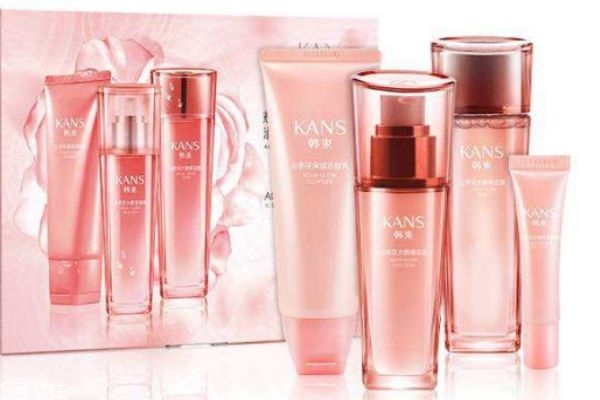 韓束適合什么年齡段的人群呢 韓束墨菊咕嚕水怎么樣呢 韓束適合什么年齡段的人群呢 韓束墨菊咕嚕水怎么樣呢