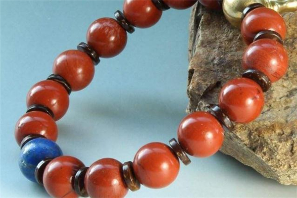 雞肝瑪瑙怎么鑒別真假 雞肝瑪瑙真假對(duì)比 雞肝瑪瑙怎么鑒別真假 雞肝瑪瑙真假對(duì)比