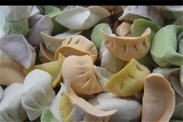 餃子皮是高筋還是低筋 做餃子皮注意事項 餃子皮是高筋還是低筋 做餃子皮注意事項