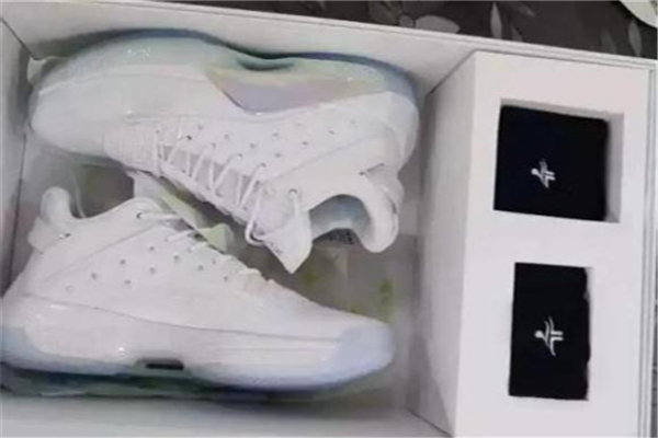 特步游云4代開箱測評 特步游云4林書豪定制版實物開箱 特步游云4代開箱測評 特步游云4林書豪定制版實物開箱