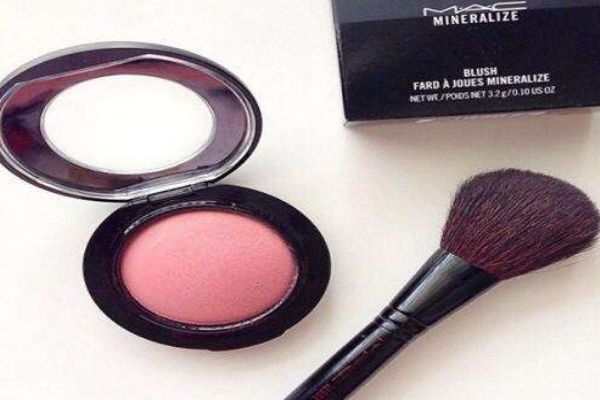 魅可適合什么年齡的人群呢 魅可的粉底怎么樣呢 魅可適合什么年齡的人群呢 魅可的粉底怎么樣呢