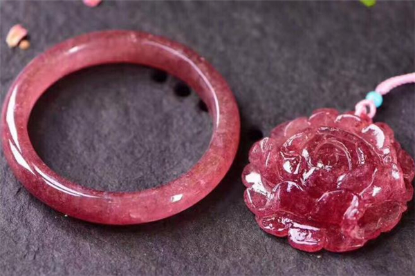 草莓晶需要消磁嗎 草莓晶怎么消磁 草莓晶需要消磁嗎 草莓晶怎么消磁