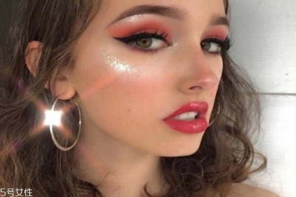 歐美妝適合哪些人 歐美妝有什么特點 歐美妝適合哪些人 歐美妝有什么特點