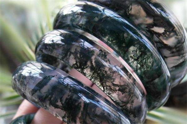 水草瑪瑙值錢嗎 水草瑪瑙有收藏價(jià)值嗎 水草瑪瑙值錢嗎 水草瑪瑙有收藏價(jià)值嗎