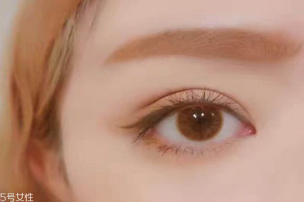 日拋美瞳每天能戴多長(zhǎng)時(shí)間 美瞳戴多久需要摘下來(lái) 日拋美瞳每天能戴多長(zhǎng)時(shí)間 美瞳戴多久需要摘下來(lái)