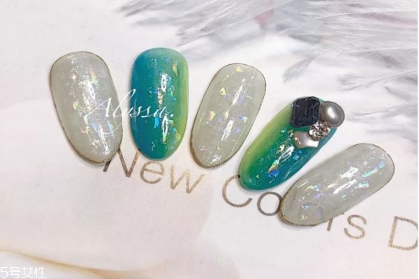 2019年流行哪些美甲風格 2019美甲流行色趨勢 2019年流行哪些美甲風格 2019美甲流行色趨勢