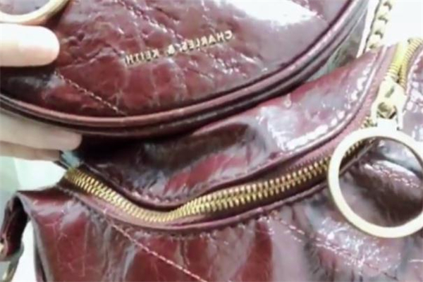 小ck腰包真假對(duì)比 小ck腰包怎么看真假 小ck腰包真假對(duì)比 小ck腰包怎么看真假