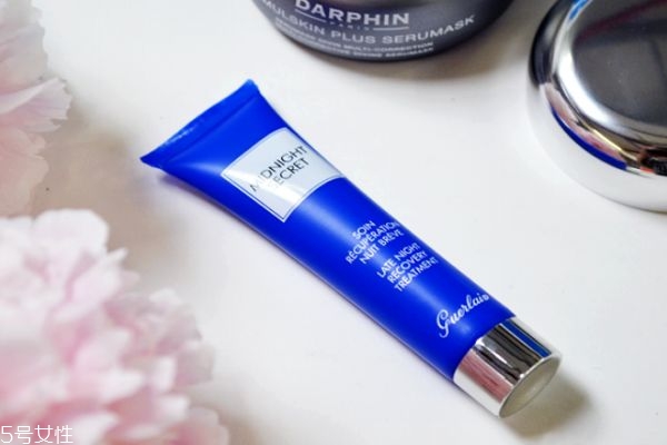 嬌蘭熬夜霜叫什么名字 嬌蘭熬夜霜的效果怎么樣 嬌蘭熬夜霜叫什么名字 嬌蘭熬夜霜的效果怎么樣