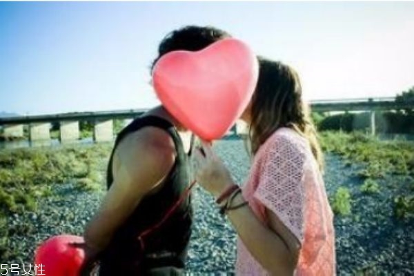 女孩子戀愛(ài)技巧大公開(kāi) 給戀愛(ài)中女孩的忠告 女孩子戀愛(ài)技巧大公開(kāi) 給戀愛(ài)中女孩的忠告