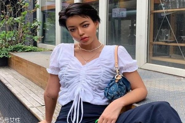 鎖骨發(fā)怎么剪好看 今年流行的鎖骨發(fā) 鎖骨發(fā)怎么剪好看 今年流行的鎖骨發(fā)