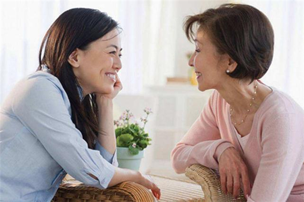 婚后怎么討好婆婆 婆媳關(guān)系緊張?jiān)趺刺幚? alt=