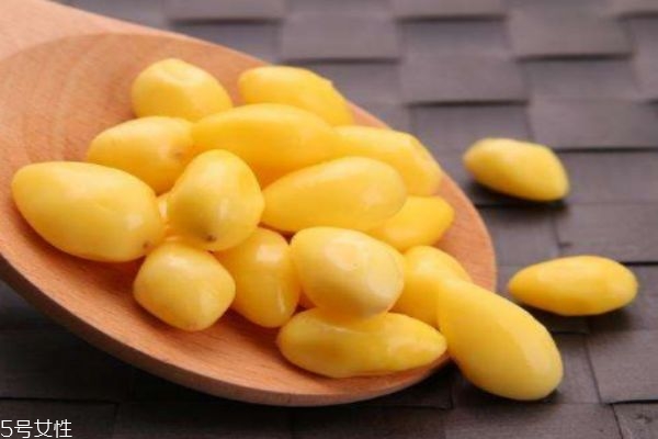 什么是銀杏呢 銀杏有什么營養(yǎng)價值呢 什么是銀杏呢 銀杏有什么營養(yǎng)價值呢