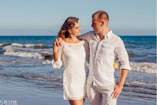 談戀愛是什么感覺 什么樣的感覺才是真愛 談戀愛是什么感覺 什么樣的感覺才是真愛