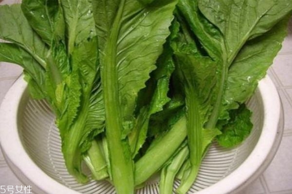 薺菜有什么營養(yǎng)價值呢 吃薺菜有什么好處呢 薺菜有什么營養(yǎng)價值呢 吃薺菜有什么好處呢