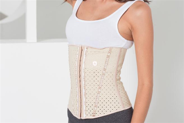 束腰帶能貼身穿嗎 束腰帶貼身穿會過敏嗎 束腰帶能貼身穿嗎 束腰帶貼身穿會過敏嗎