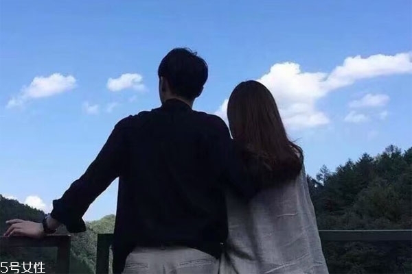 什么時候表白成功率高 男生向女生告白的小技巧 什么時候表白成功率高 男生向女生告白的小技巧