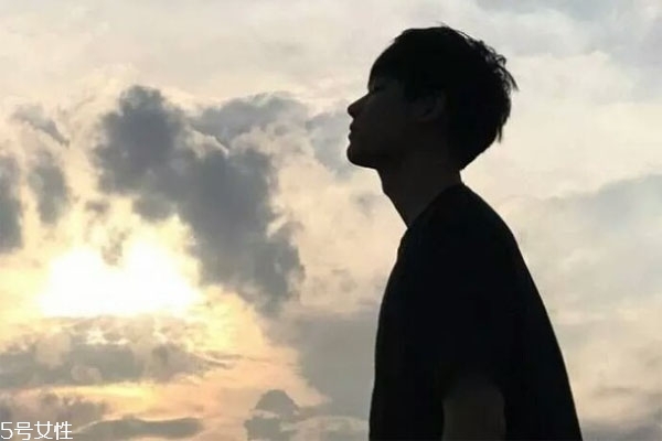 什么時(shí)候表白成功率高 男生向女生告白的小技巧 什么時(shí)候表白成功率高 男生向女生告白的小技巧